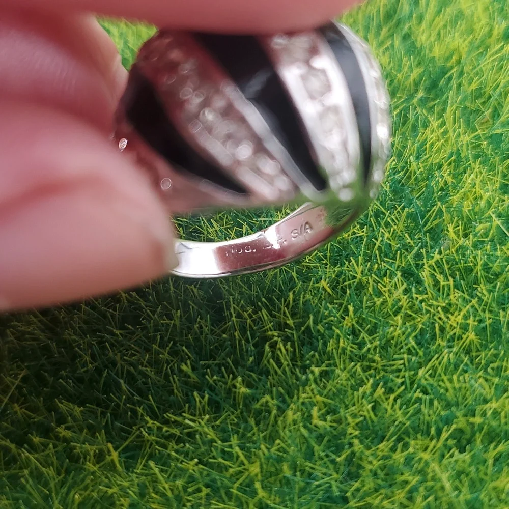 Vintage Rhodium Ring Austrian Crystal Size 6 R806